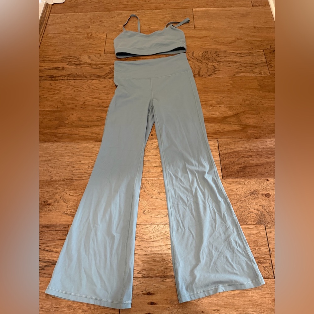 Athleta Blue Green Sports Bra & Flare Leggings Set High Waisted Women’s Medium